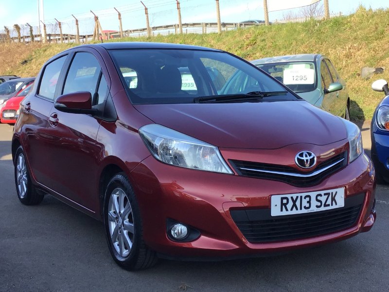 2013 YARIS 1.33 DUAL VVT I T SPIRIT HATCHBACK 5DR PETROL MANUAL EURO 5... photo
